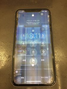 iPhone - もんた ゴーストタッチ でロックされたiPhoneXSMaxの画面修理 | 京田辺市薪